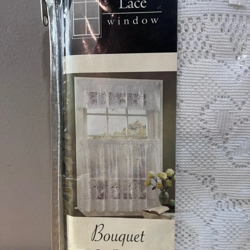 Vtg 2002 S. Lichtenberg Bouquet White Lace Window Curtain Tier & Valance Set 3pc